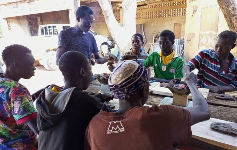 Reuniting Families in Burkina Faso