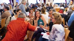 Exchanging Ideas with People who Live in Poverty — in Collaboration with Migros Culture Percentage